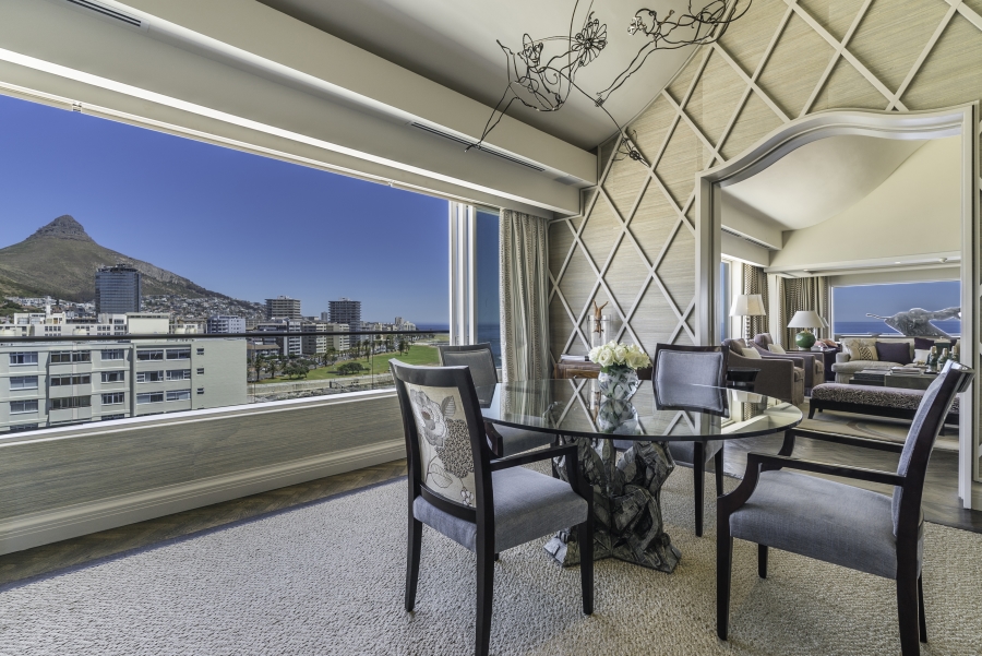 5 Bedroom Property for Sale in Mouille Point Western Cape